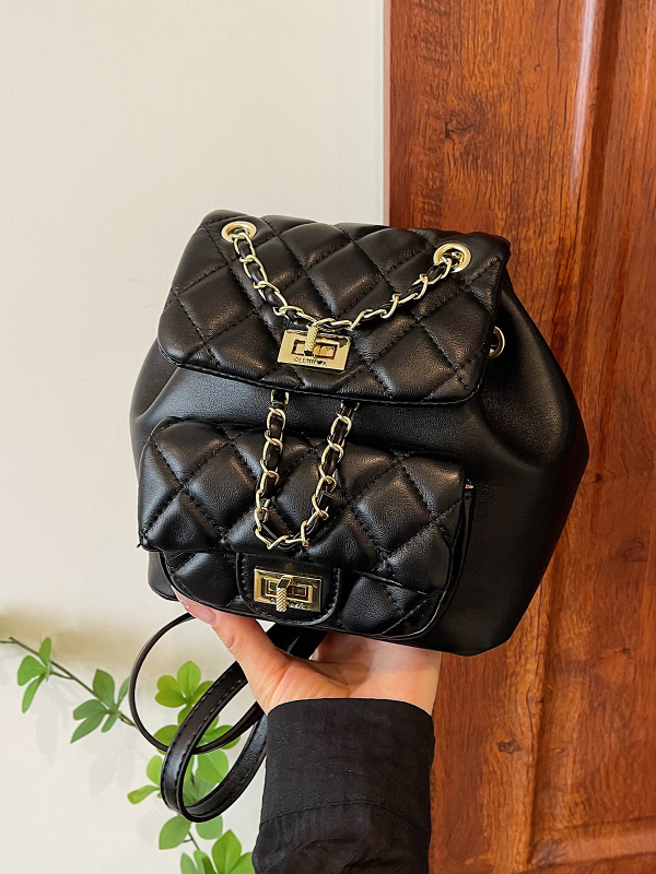 Дамска раница с ромбовидна шарка и синджирен дизайн, пролет 2025, PU материал, подплата полиестер, раница с капак и заключване, вътрешен джоб с цип