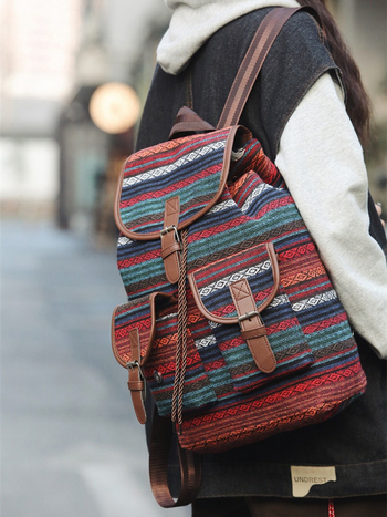 Bucket bag σε street-trend στυλ, Oxford ύφασμα, κάθετο τετράγωνο σχήμα, άνοιγμα με καπάκι