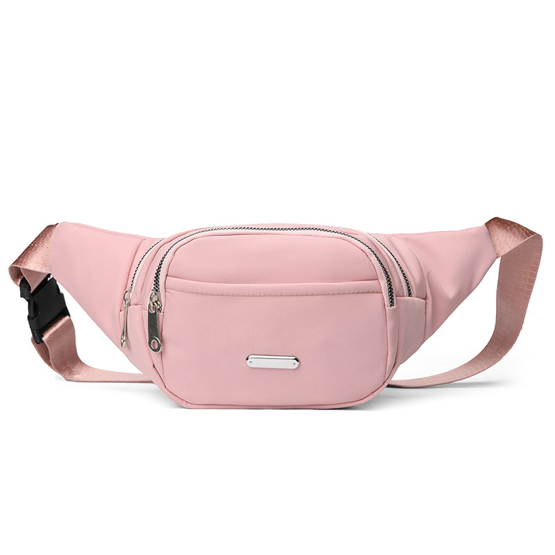 Vidukļa soma, Daudzfunkcionāla ikdienas lietošanai, neilons ārējā daļa, poliestera odere, rāvējslēdzējs, slēpta rāvējslēdzēja kabata, mīksta