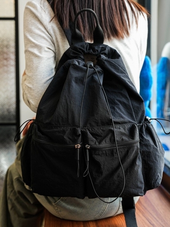 Σακίδιο με κορδόνι, χωρητικότητα 36-55L, ύφασμα Oxford, διαπνέον και ανθεκτικό, εργονομικό πίσω πάνελ, κατάλληλο για χαλαρές μετακινήσεις