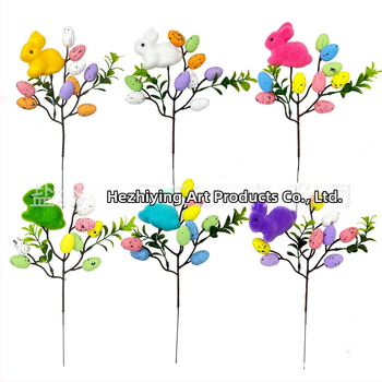 Великденско зайче на клон от пяна – декор за вграждане, прост стил, за сценично оформление