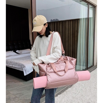 Νάιλον τσάντα ντουφελ με διαχωρισμό στεγνό–βρεγμένο, αδιάβροχη, διαπνέουσα, χωρητικότητα 20–35L