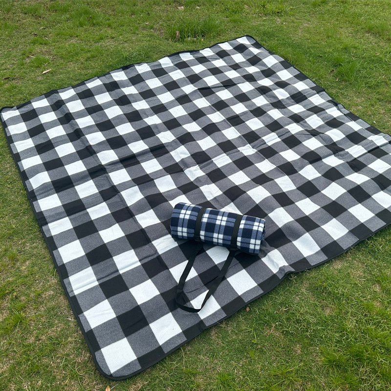 Bluebonny flanelas piknika sega ar alumīnija filmas mitruma aizsardzībai, 4–6 cilvēkiem