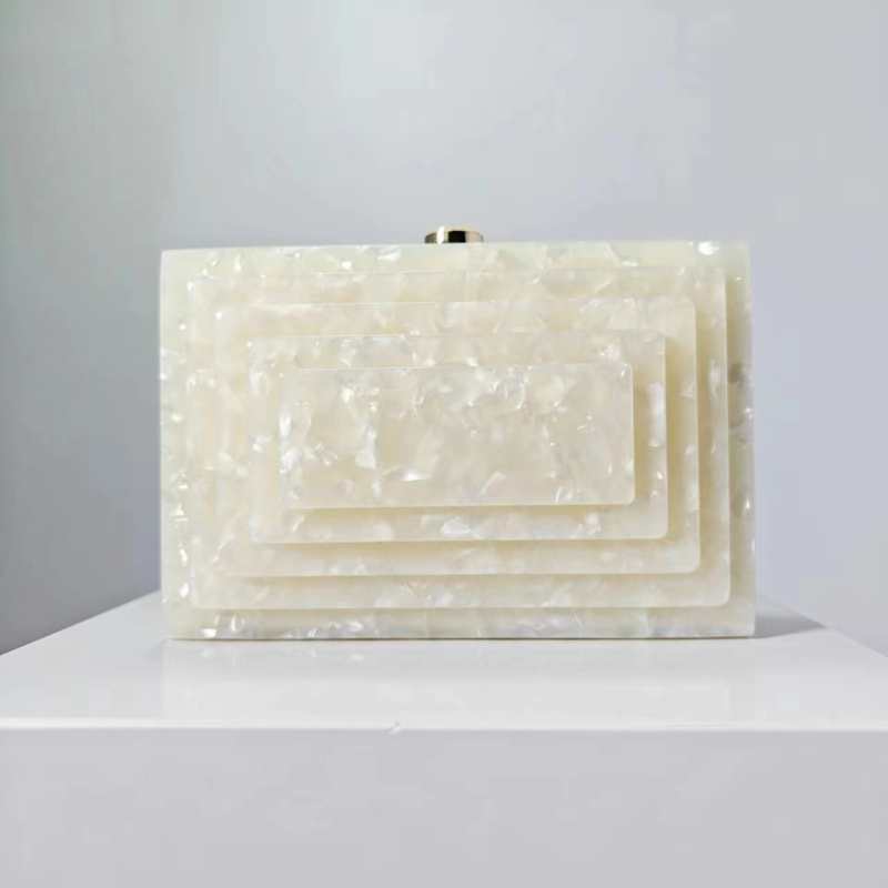 Акрилна вечерна чанта с верижна презрамка, малък квадрат, магнитно затваряне, джоб за телефон