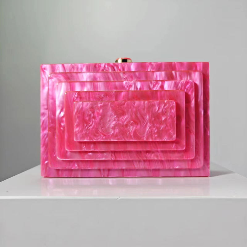 Акрилна вечерна чанта с верижна презрамка, малък квадрат, магнитно затваряне, джоб за телефон