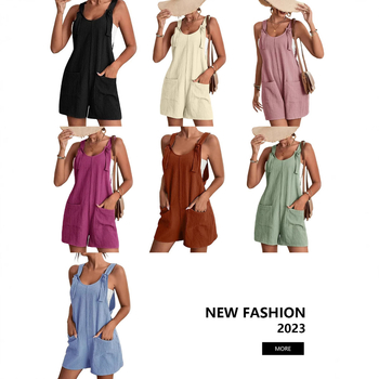 Salopetă damă cu bretele, fără mâneci, bumbac, talie medie, pantaloni scurți evazați