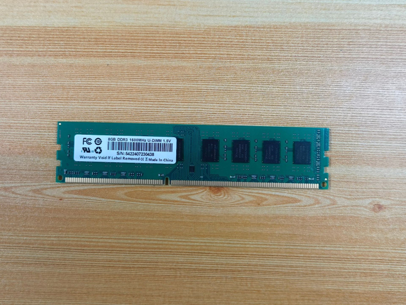 DDR3 μνήμη για επιτραπέζιο υπολογιστή, 1333/1600 MHz, 240-pin, μονή μονάδα, Oiwnag/Magnesium