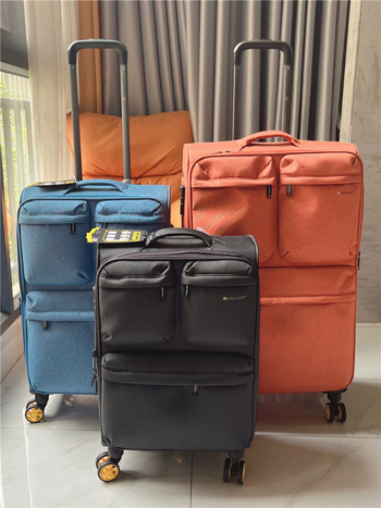 Βαλίτσα χειραποσκευών από Oxford ύφασμα, 2,8 kg, κλείσιμο με φερμουάρ, TSA συνδυαστική κλειδαριά, τροχοί γενικής χρήσης — αδιάβροχη, υπερ-ελαφριά, αντιβακτηριακή, επεκτάσιμη, κατάλληλη για επιβίβαση