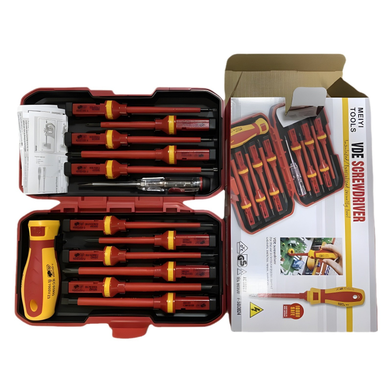 Mamba σετ κατσαβιδιών 13 τεμαχίων με μόνωση VDE για ηλεκτροτεχνικούς — μαγνητικές άκρες από ανθρακούχο χάλυβα, Phillips και κατσαβίδι με ευθεία κεφαλή