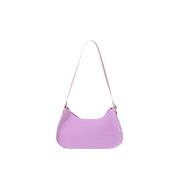 Ženska crossbody torbica, gradski minimalistički stil, PU materijal, pravokutni oblik, zatvaranje na zip, pretinac za telefon