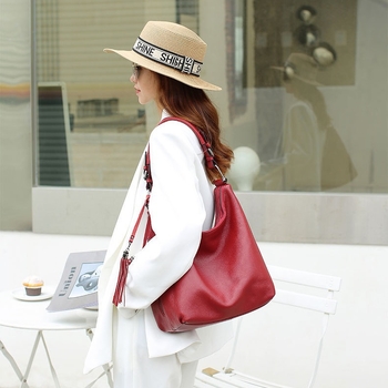 Ženska kožna bucket torba s zip zatvaračem, unutarnji pretinci: pretinac sa zipom, pretinac za identifikaciju — Brother Niu