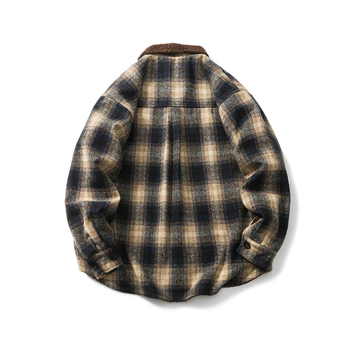 Muški karirani kaput s podstavom od ovčje vune i poliesterom ispunom, opuštenog kroja, jednoslojno kopčanje, rever, zima 2025