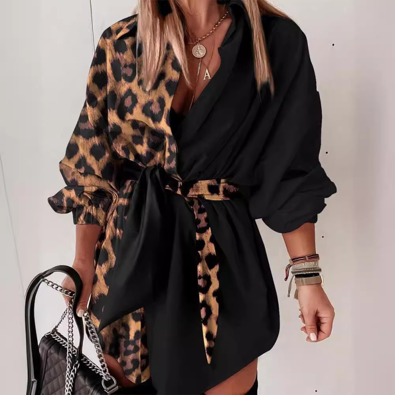 Риза-рокля с леопардов принт и контрастно шиене, полиестер, V-образно деколте, къс ръкав, А-линейна силуета, средна дължина