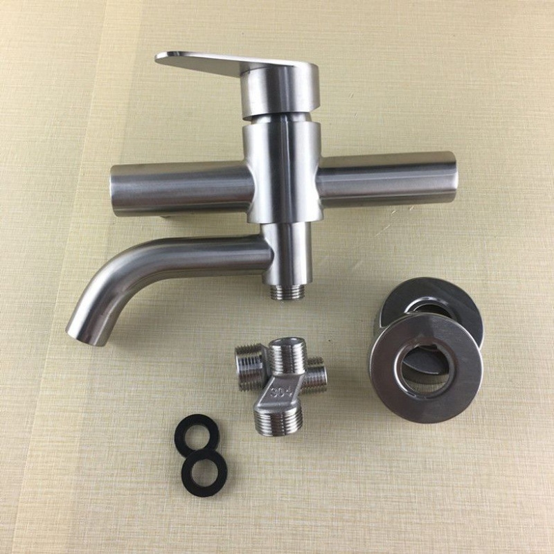 Τοίχο-εντοιχισμένος τριπλός ντους με βαλβίδα ανάμειξης, 304 ανοξείδωτο ατσάλι, τετράγωνη κεφαλή ντους