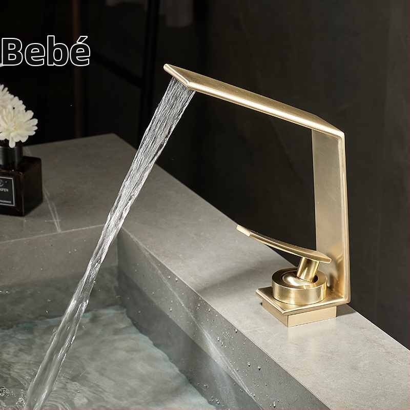 Robinet chiuvetă baie, montaj sub blat, apă caldă și rece, corp din cupru, cartuș ceramic, mâner de ridicare