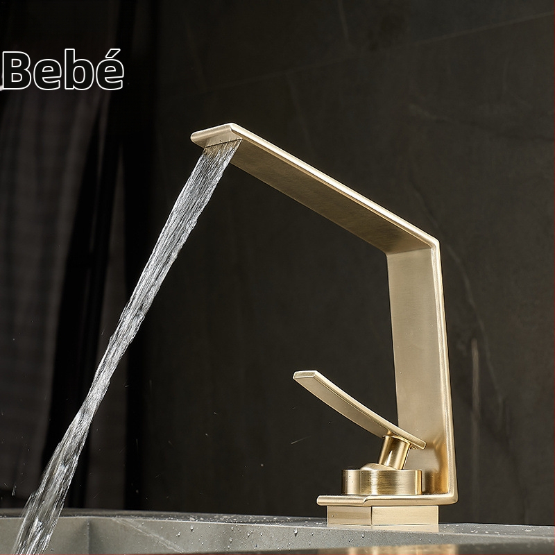 Robinet chiuvetă baie, montaj sub blat, apă caldă și rece, corp din cupru, cartuș ceramic, mâner de ridicare