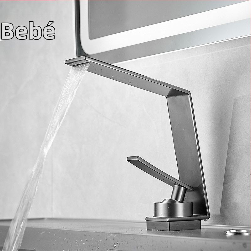 Robinet chiuvetă baie, montaj sub blat, apă caldă și rece, corp din cupru, cartuș ceramic, mâner de ridicare