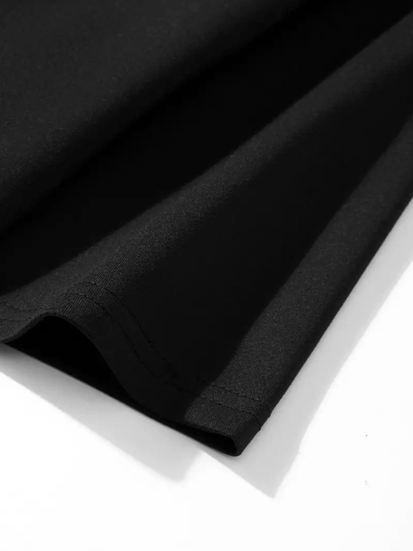 Tricou din bumbac, croială lejeră, mâneci scurte, guler rotund