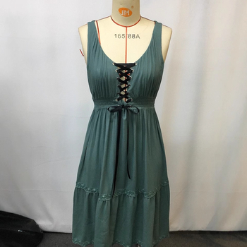 Γυναικείο φόρεμα από πολυεστέρα, V-λαιμό, χωρίς μανίκια, midi μήκος, boho retro στυλ, δροσερό καλοκαιρινό look