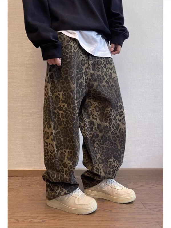 Uniszex hip-hop nadrág leopard mintával, egyenes szabású, magas derék, cipzáras zárás, denim pamut 30%