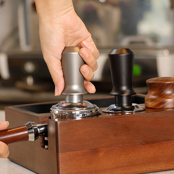 Πρέσα καφέ σε σκόνη από ανοξείδωτο ατσάλι, 450 g, μοντέρνο μινιμαλιστικό σχέδιο, κατάλληλη για γραφείο, οικία, καφέ και μπαρ