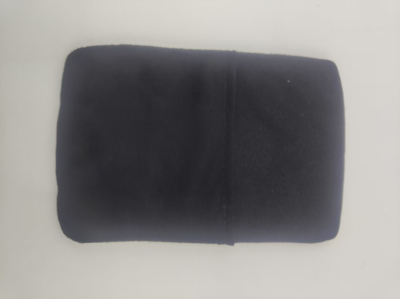 Микрофибърна кърпа за почистване – комплект от три кърпи за компютри, таблети, смартфони и централния сензорен екран на автомобил.