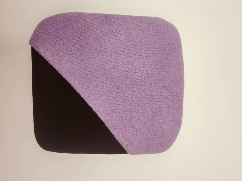 Микрофибърна кърпа за почистване – комплект от три кърпи за компютри, таблети, смартфони и централния сензорен екран на автомобил.