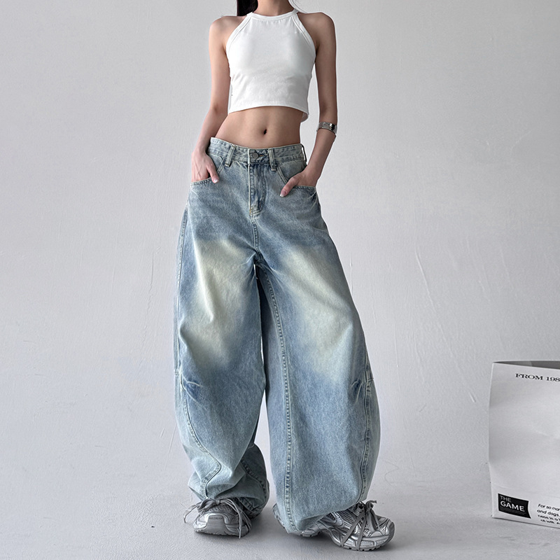 Denim nadrág, magas derekú, laza szabású, mosott denim, tavasz 2025