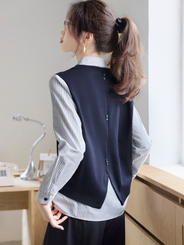 Csíkos kötött ing hátul hasítékkal, hosszú ujjú, galléros, poliészter keverék, 2025 tavasz