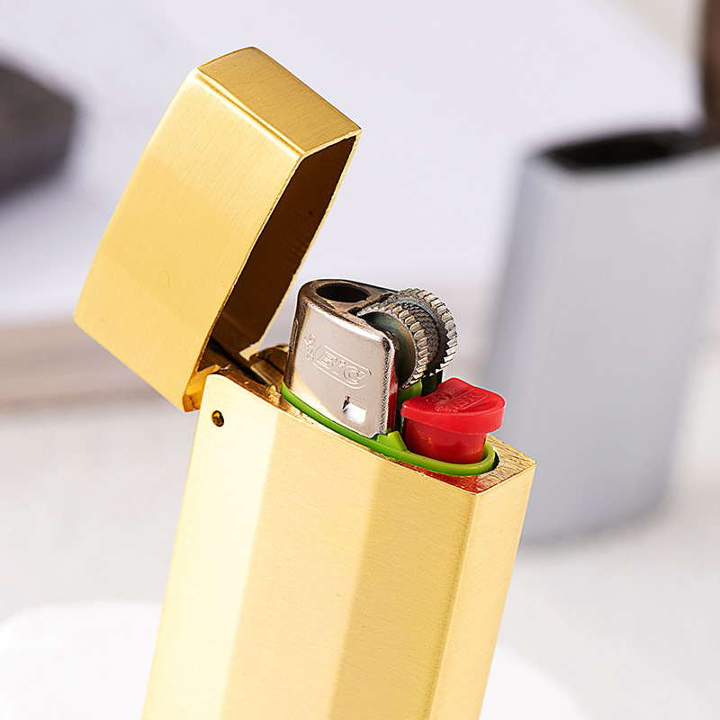 Metāla šķiltavas korpuss ar atveramu vāku, retro minimālisks dizains, kompakts, saderīgs ar butānu, logotipa drukāšana un personalizēšana