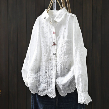 Sieviešu kokvilnas džakarda krekliņš - brīvs siluets, garas piedurknes, apkakle ar reveru, izšūšana