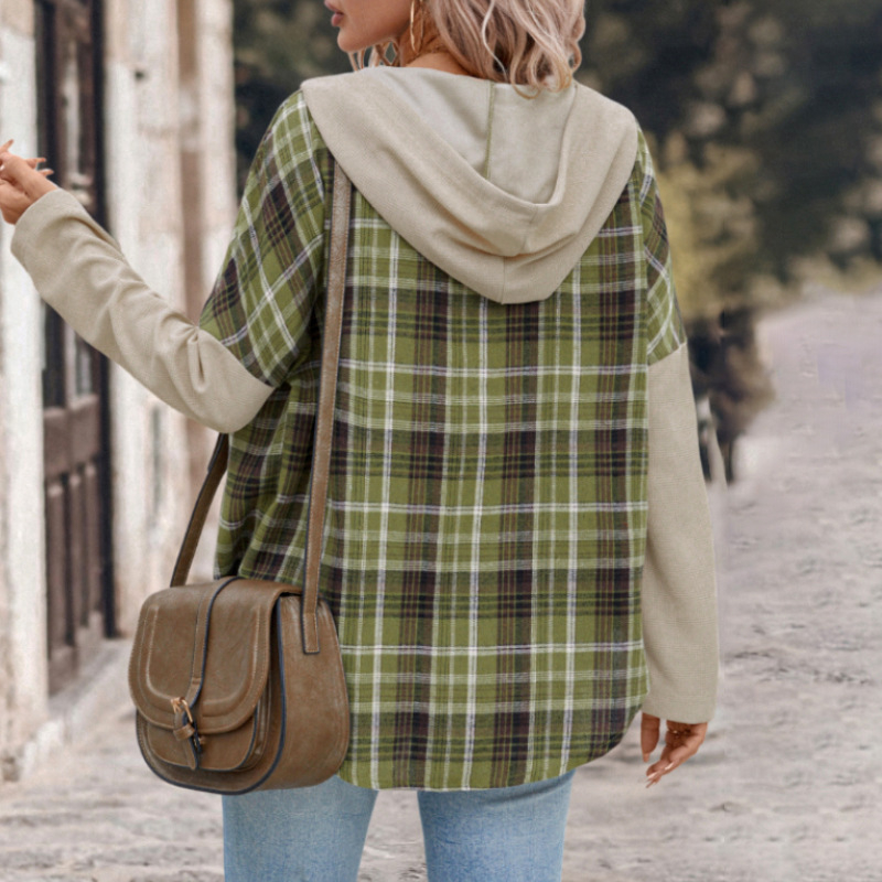 Sieviešu kapucēts kardigans rakstainā patchwork dizainā, poliestera un kokvilnas maisījums, garas piedurknes, vaļīga piegriezuma, pogu aizdare