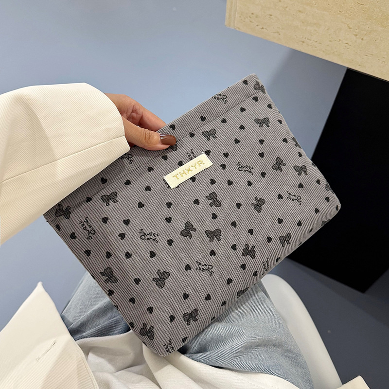 Kosmētikas soma ar leoparda rakstu, kokvilnas ārējā daļa un nevilnas odere, paredzēta mājas uzglabāšanai sievietēm