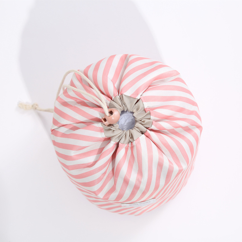 Ceļojumu kosmētikas otu uzglabāšanas soma ar auklu – pārnēsājama, daudzfunkcionāla auduma organizators (polyester; svītru raksts; poliestera odere; pilsētas vienkāršs stils; ikdienas lietošanai)