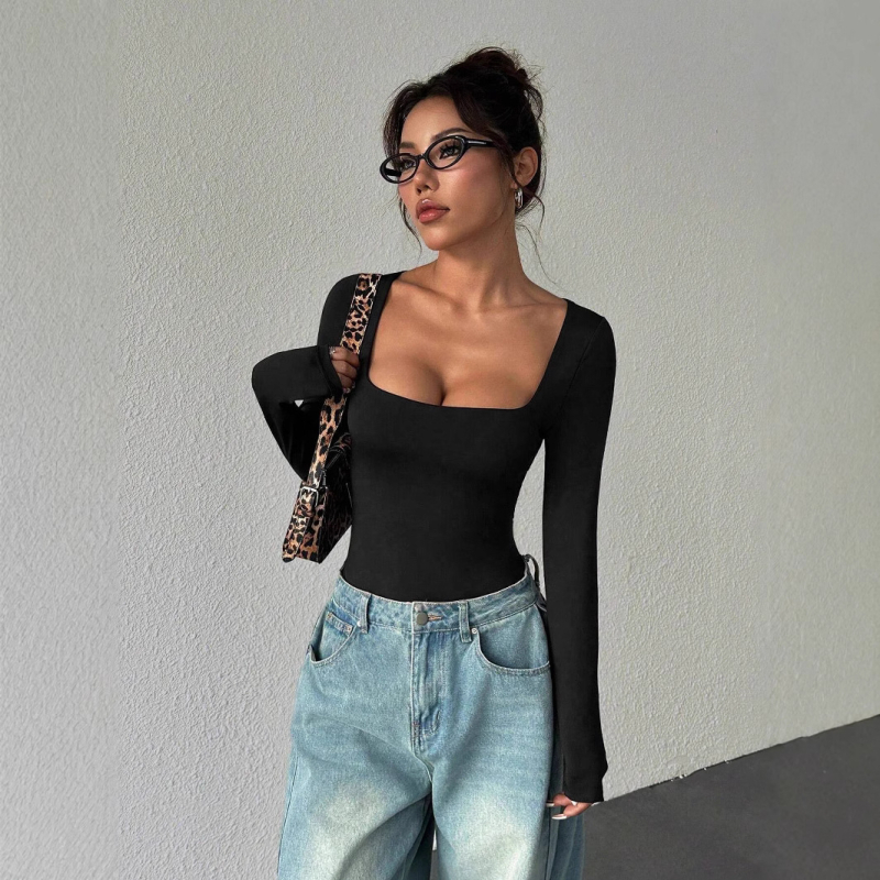 Γυναικείος φθινοπωρινός ολόσωμος συνδυασμός με τετράγωνου ντεκολτέ, μακριές μανίκια, στενή γραμμή, ψηλή μέση, πολυεστέρας