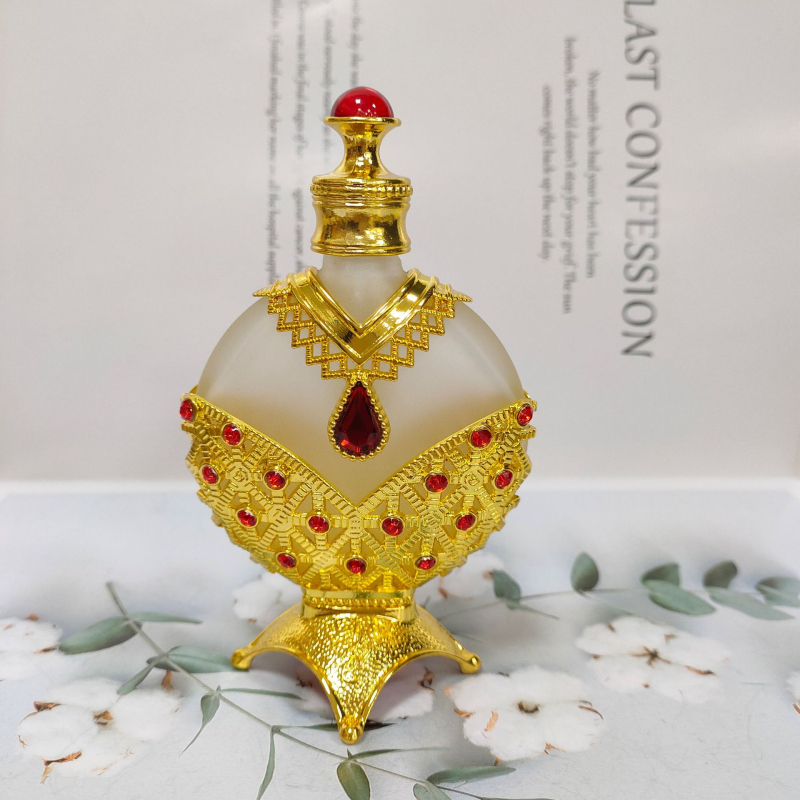 Парфюмна бутилка от стъкло и метал, изработена чрез духано формоване, без марка, без лицензиран частен етикет