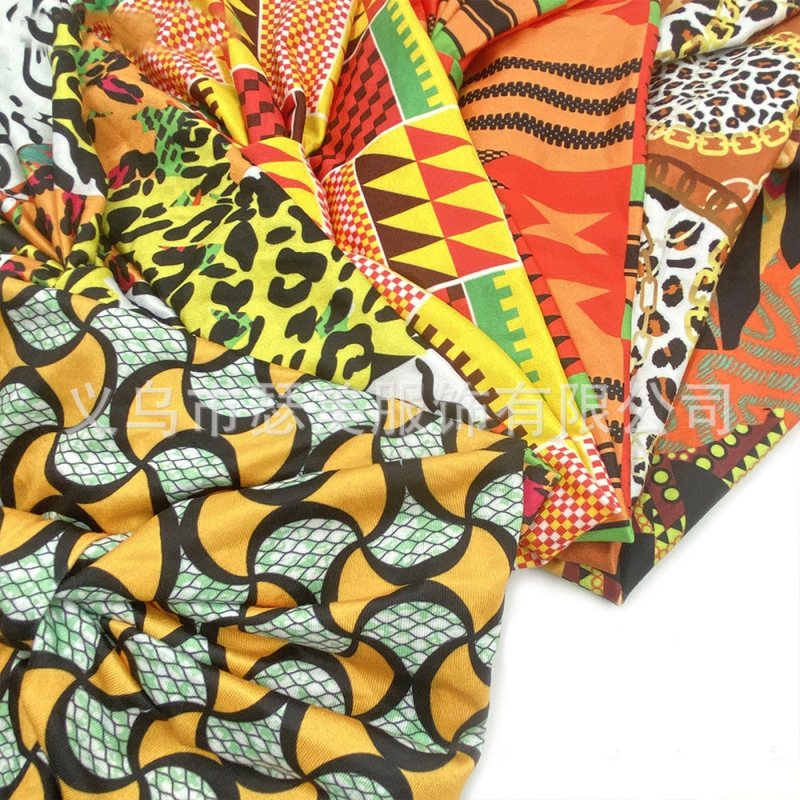 FOLIUM PHOTINIAE Joga matu siksna ar bohemisku rakstu, elastīga, sviedru uzsūcoša