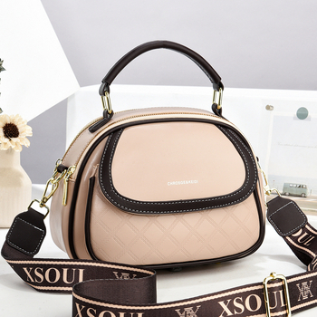 Γυναικεία τσάντα-ώμου από PU σε στυλ street-trend, σχήμα κελύφους, μαγνητική κλειδαριά, εσωτερική θήκη με φερμουάρ