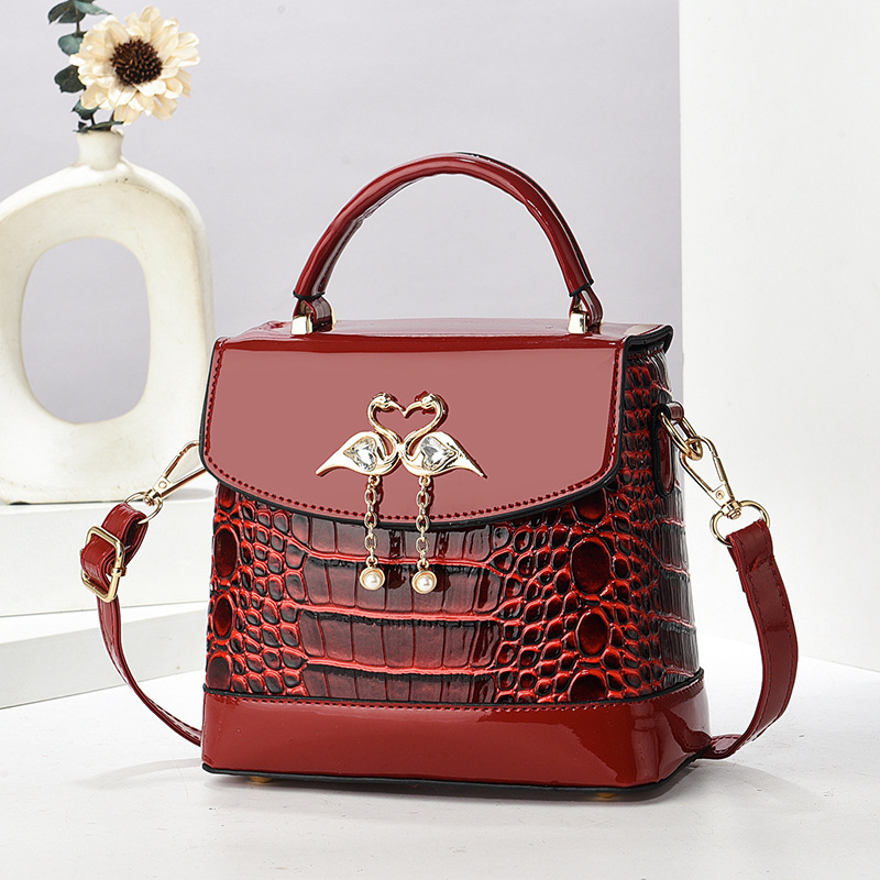 Geantă crossbody din PU, cu model crocodil, închidere cu capac, buzunar interior cu fermoar, Unisex