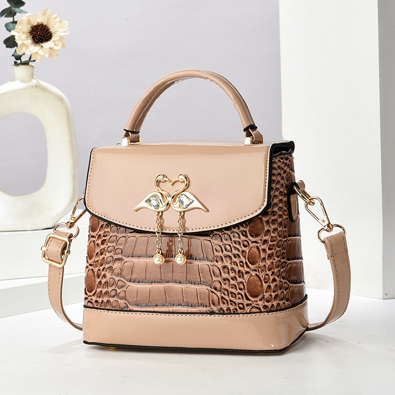 Geantă crossbody din PU, cu model crocodil, închidere cu capac, buzunar interior cu fermoar, Unisex