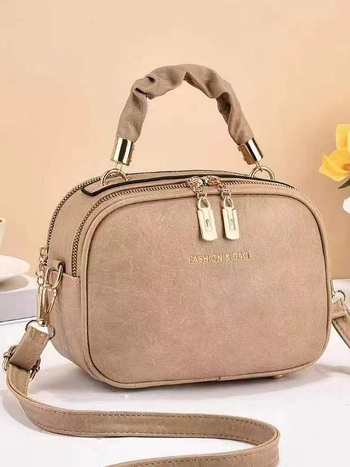 PU crossbody torba, gradski stil, veliki kapacitet, vodoravni kvadratni oblik, zatvarač, unutarnji džep za mobitel, unutarnji pretinci