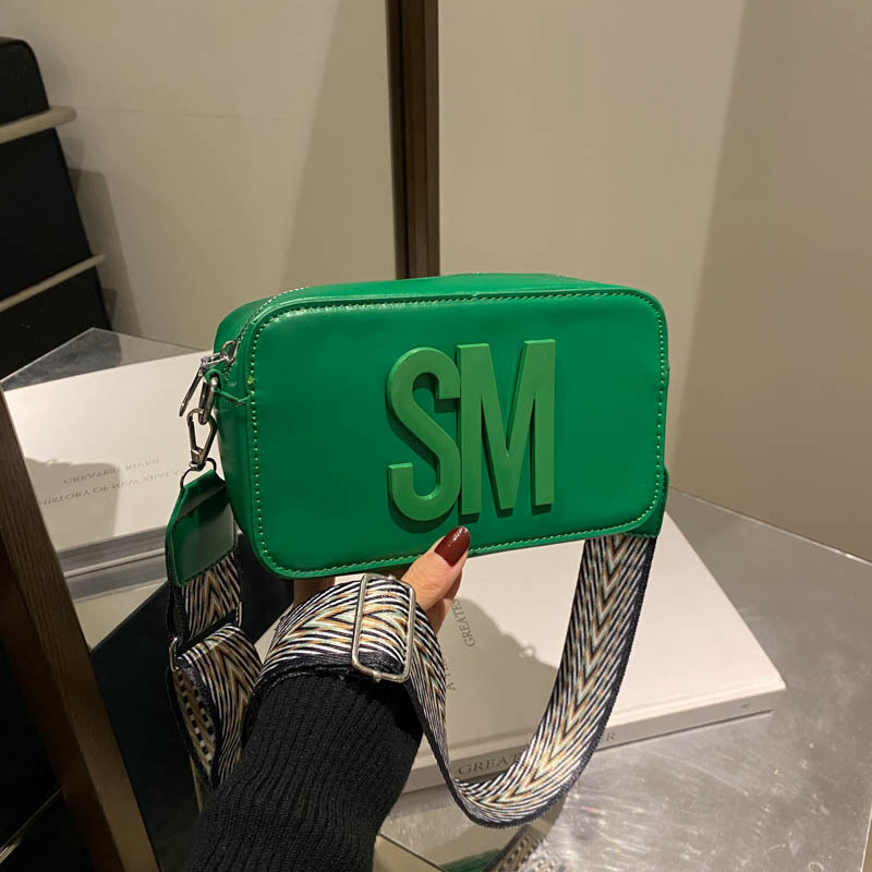 Ženska PU crossbody torbica, vodoravni kvadratni oblik, zatvaranje na zip, poliester podstava, džep za mobitel