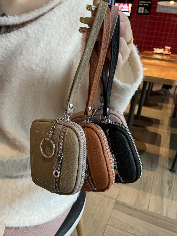 Mali novčanik za kovanice od prirodne kože, gornji sloj teleće kože, 1 preklop, gradski minimalistički stil