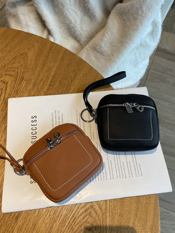 Mali novčanik za kovanice od prirodne kože, gornji sloj teleće kože, 1 preklop, gradski minimalistički stil