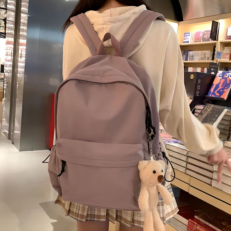 Unisex mugursoma, ultralieka, 20–35 L tilpums, poliestera materiāls, piemērota 15 collu klēpjdatoram, ergonomisks muguras panelis