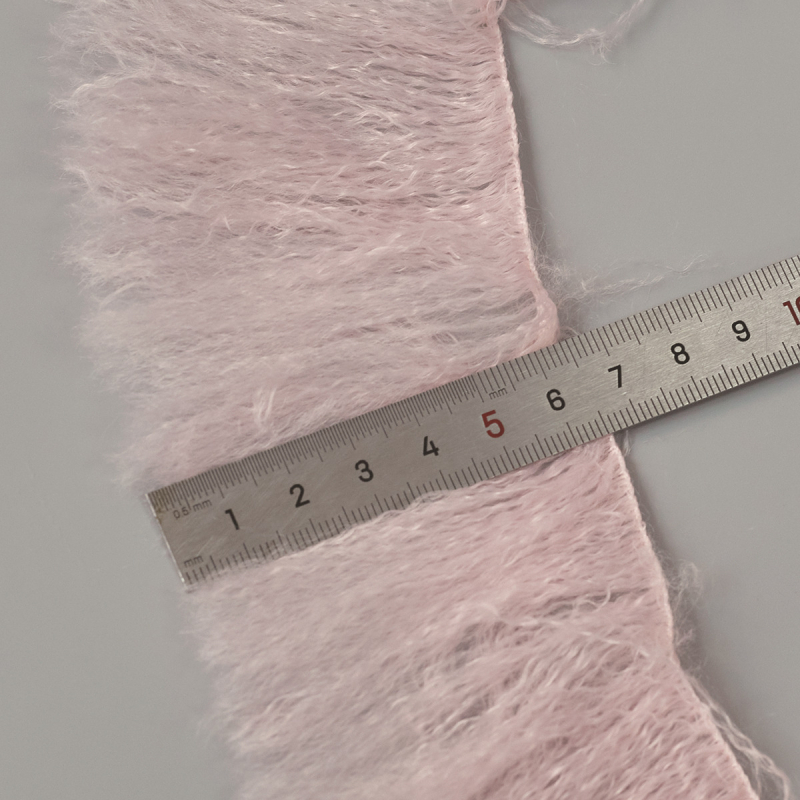 Прежда от козешка вълна за плетене на кука, 50 г, Velvet xiansen