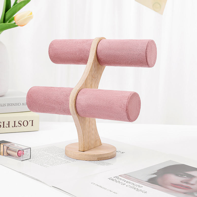 Koka apaļš divlīmeņu juvelierizstrādājumu displejs ar velūra pārklājumu un PU ādas akcentiem