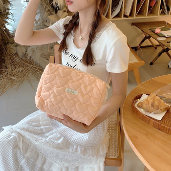 Kozmetička torbica, prešivana, stil clutch, horizontalni kvadratni oblik, zatvarač, poplina podstava