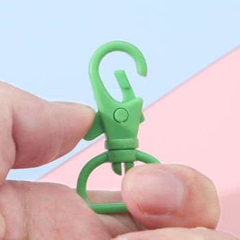 DIY juvelieru atslēgu ķēde – plastmasa, 360° rotācija, mūsdienu mākslas stils, atsevišķs iepakojums