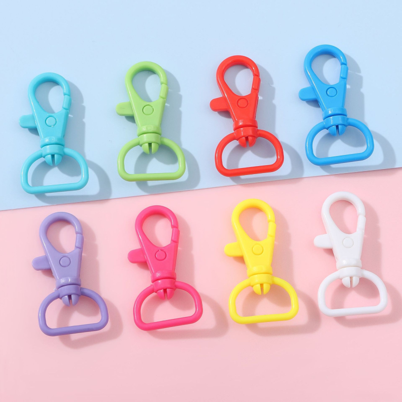 DIY juvelieru atslēgu ķēde – plastmasa, 360° rotācija, mūsdienu mākslas stils, atsevišķs iepakojums